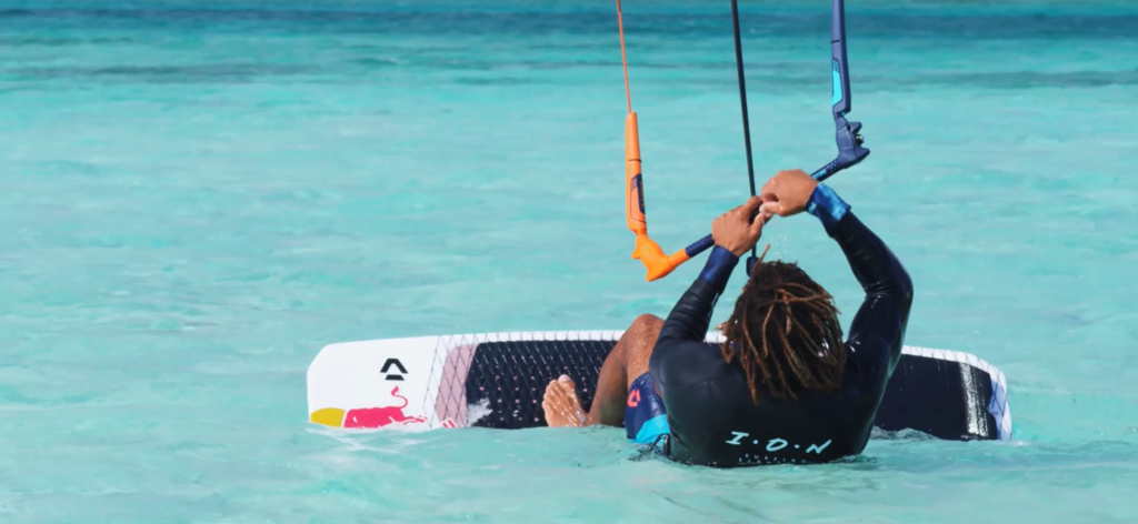 kitesurf waterstart on strapless